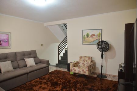 Casa à venda com 267m², 4 quartos e 4 vagasSala