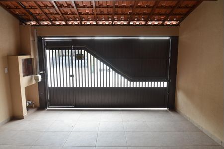 Casa à venda com 267m², 4 quartos e 4 vagasGaragem