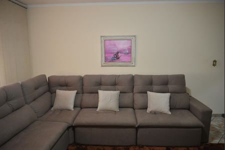 Casa à venda com 267m², 4 quartos e 4 vagasSala