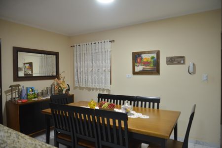 Casa à venda com 267m², 4 quartos e 4 vagasCozinha