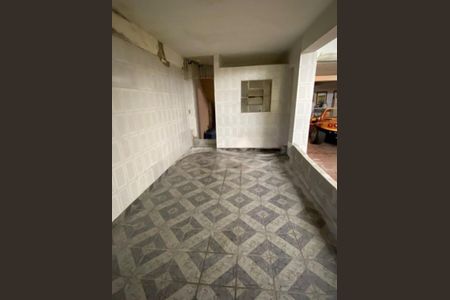 Casa à venda com 3 quartos, 350m² em Jardim Maria Estela, São Paulo