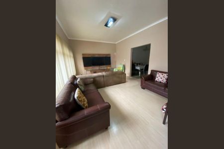 Casa à venda com 3 quartos, 350m² em Jardim Maria Estela, São Paulo