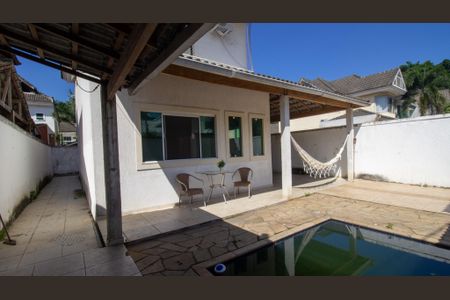 Casa de condomínio para alugar com 150m², 3 quartos e 2 vagas Casa de condomínio para alugar com 150m², 3 quartos e 2 vagasQuintal