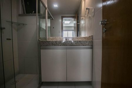 Apartamento para alugar com 70m², 2 quartos e 1 vaga Apartamento para alugar com 70m², 2 quartos e 1 vagaBanheiro do Quarto 2