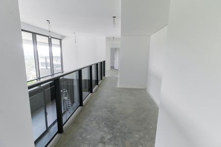 Apartamento à venda com 325m², 4 quartos e 4 vagasCorredor para os Quartos
