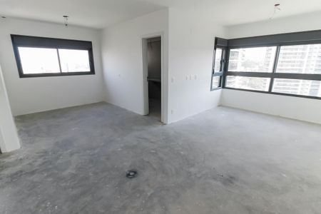 Apartamento à venda com 325m², 4 quartos e 4 vagasSuíte 2
