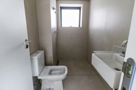 Apartamento à venda com 325m², 4 quartos e 4 vagasBanheiro da Suíte 1