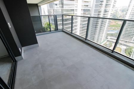 Apartamento à venda com 325m², 4 quartos e 4 vagasVaranda da Suíte 3