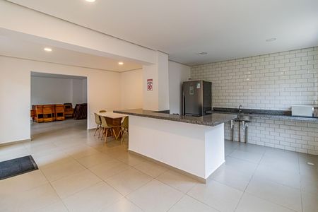 Apartamento para alugar com 48m², 2 quartos e 1 vaga Apartamento para alugar com 48m², 2 quartos e 1 vagaÁrea comum - Salão de festas