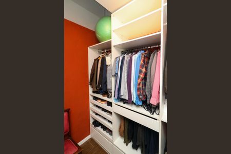 Casa à venda com 500m², 5 quartos e 2 vagasCloset da suíte