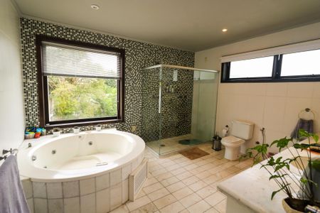 Casa à venda com 500m², 5 quartos e 2 vagasBanheiro da Suíte