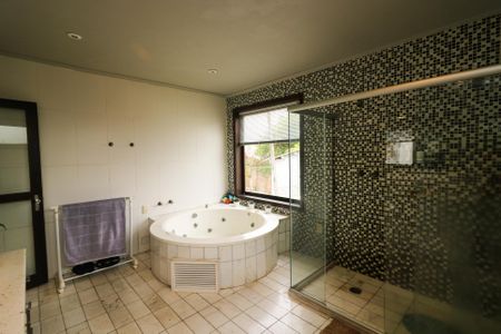 Casa à venda com 500m², 5 quartos e 2 vagasBanheiro da Suíte