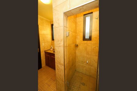 Casa à venda com 500m², 5 quartos e 2 vagasBanheiro 1