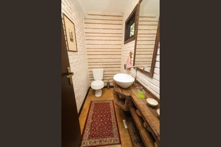 Casa à venda com 500m², 5 quartos e 2 vagasLavabo