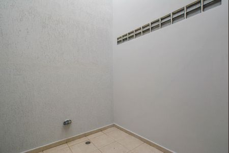 Casa à venda com 430m², 5 quartos e 10 vagasCorredor Detalhe