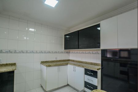 Casa à venda com 430m², 5 quartos e 10 vagasCozinha