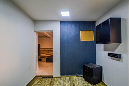 Casa à venda com 430m², 5 quartos e 10 vagasQuarto de Serviço