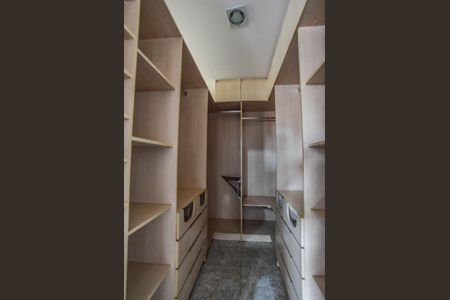 Casa à venda com 430m², 5 quartos e 10 vagasQuarto Suíte