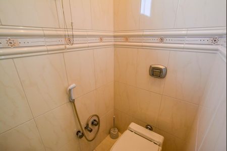 Casa à venda com 430m², 5 quartos e 10 vagasBanheiro da Suíte