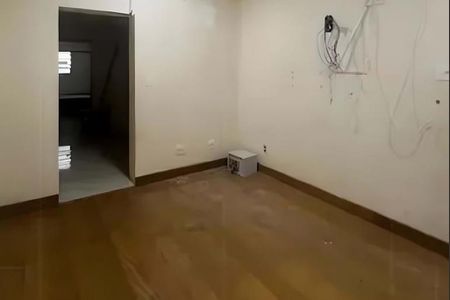 Casa à venda com 220m², 4 quartos e 5 vagas Casa à venda com 220m², 4 quartos e 5 vagasFoto 07