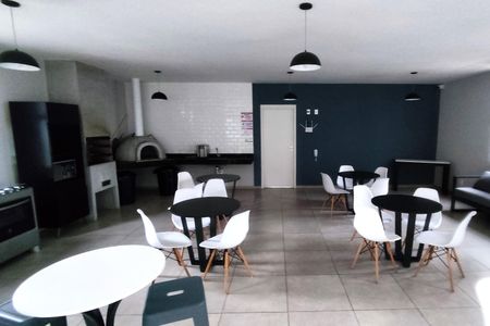 Apartamento para alugar com 44m², 2 quartos e 1 vaga Apartamento para alugar com 44m², 2 quartos e 1 vagaÁrea comum - Salão de festas
