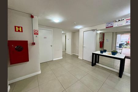 Apartamento para alugar com 44m², 2 quartos e 1 vaga Apartamento para alugar com 44m², 2 quartos e 1 vagaÁrea comum - Hall