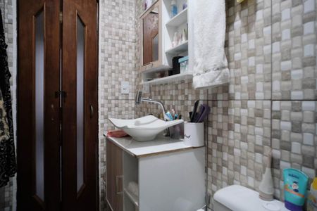 Casa à venda com 97m², 2 quartos e 1 vagaBanheiro Social