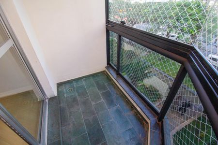 Apartamento à venda com 82m², 3 quartos e 1 vagaVaranda