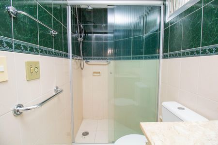 Apartamento à venda com 82m², 3 quartos e 1 vagaBanheiro da Suíte