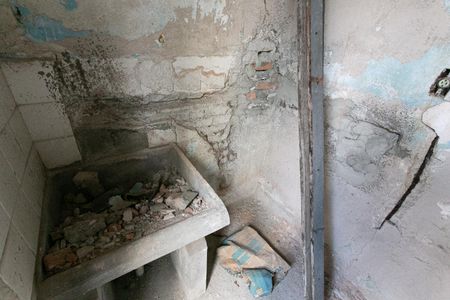 Casa à venda com 150m², 2 quartos e 1 vagaÁrea de Serviço