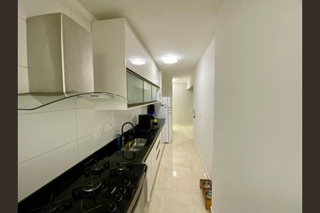 Apartamento para alugar com 65m², 1 quarto e 1 vaga Apartamento para alugar com 65m², 1 quarto e 1 vagaCozinha - Armários