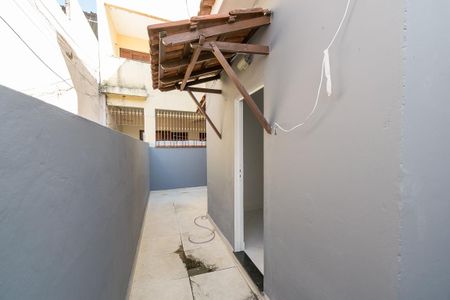 Casa para alugar com 50m², 1 quarto e sem vagaÁrea Privativa