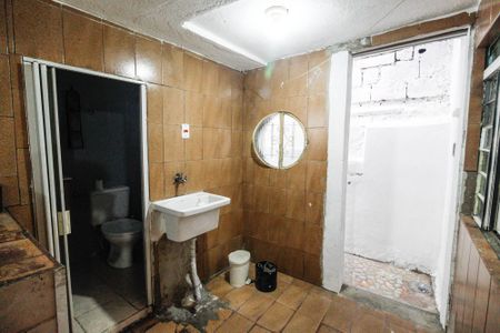 Casa para alugar com 76m², 2 quartos e 1 vagaÁrea de serviço