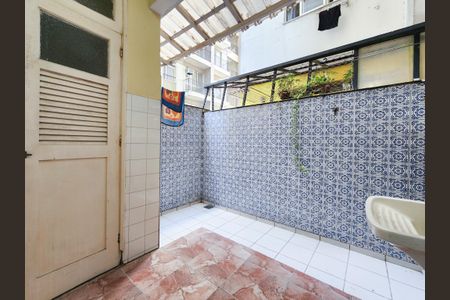 Apartamento à venda com 75m², 3 quartos e 1 vagaÁrea de serviço