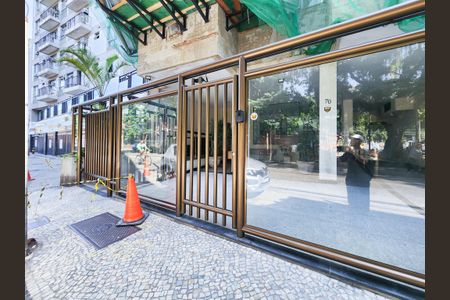 Apartamento à venda com 75m², 3 quartos e 1 vagaFachada