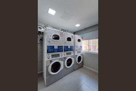 Apartamento à venda com 31m², 1 quarto e sem vagaÁrea comum - Mini Mercado / Lavanderia