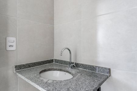Apartamento à venda com 36m², 2 quartos e sem vagaBanheiro