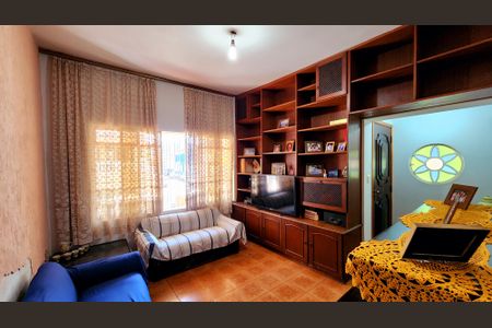 Casa à venda com 178m², 3 quartos e 3 vagasSala