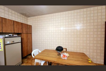 Casa à venda com 178m², 3 quartos e 3 vagasCozinha