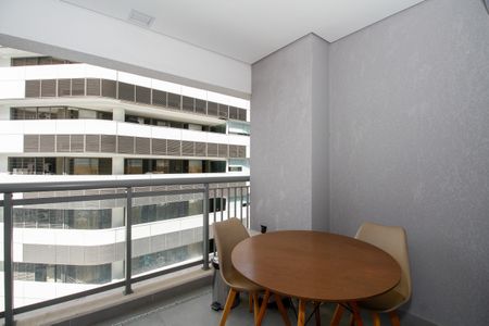 Studio à venda com 33m², 1 quarto e sem vagaVaranda