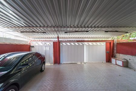 Casa à venda com 150m², 4 quartos e 3 vagas Casa à venda com 150m², 4 quartos e 3 vagas Sala Vista