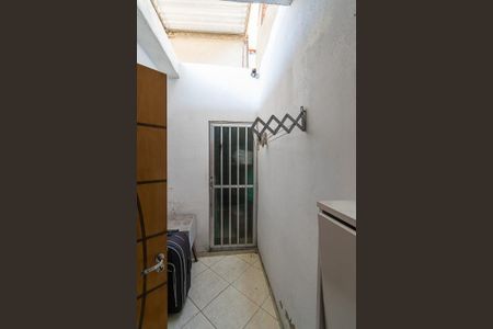 Casa à venda com 150m², 4 quartos e 3 vagas Casa à venda com 150m², 4 quartos e 3 vagasÁrea de serviço Casa 2