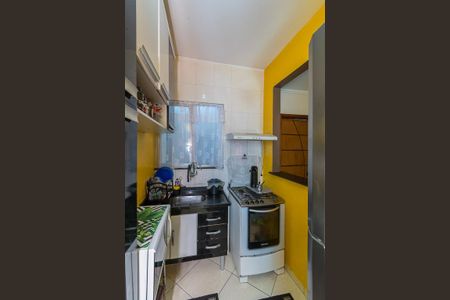 Casa à venda com 150m², 4 quartos e 3 vagas Casa à venda com 150m², 4 quartos e 3 vagasCozinha Casa 2