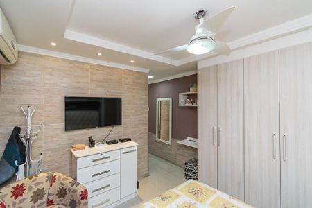 Casa à venda com 150m², 4 quartos e 3 vagas Casa à venda com 150m², 4 quartos e 3 vagas Suíte