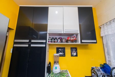 Casa à venda com 150m², 4 quartos e 3 vagas Casa à venda com 150m², 4 quartos e 3 vagasCozinha Casa 2