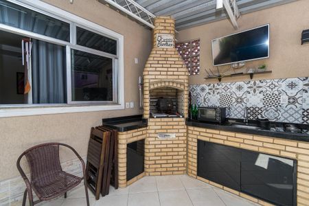 Casa à venda com 150m², 4 quartos e 3 vagas Casa à venda com 150m², 4 quartos e 3 vagasVaranda gourmet Casa 2