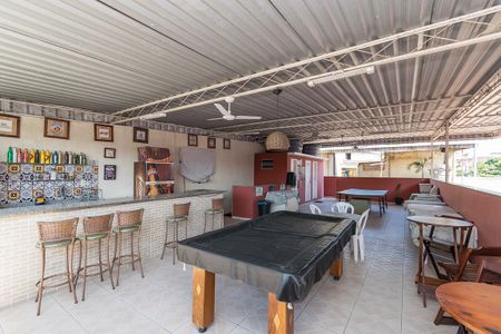 Casa à venda com 150m², 4 quartos e 3 vagas Casa à venda com 150m², 4 quartos e 3 vagasTerraço