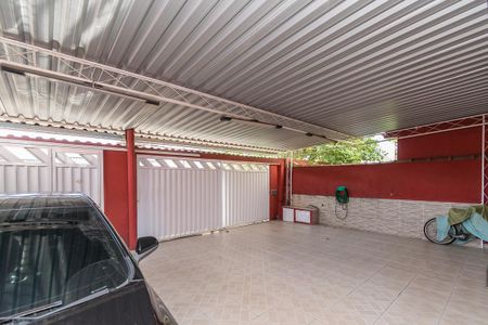 Casa à venda com 150m², 4 quartos e 3 vagas Casa à venda com 150m², 4 quartos e 3 vagasGaragem