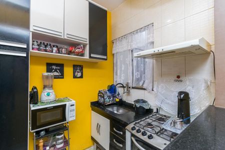 Casa à venda com 150m², 4 quartos e 3 vagas Casa à venda com 150m², 4 quartos e 3 vagasCozinha Casa 2