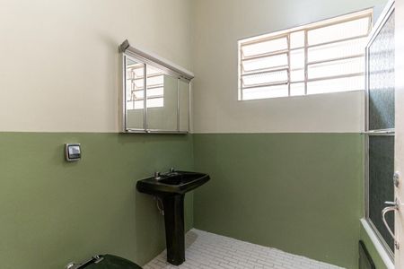 Apartamento à venda com 60m², 2 quartos e sem vaga Apartamento à venda com 60m², 2 quartos e sem vagaBanheiro